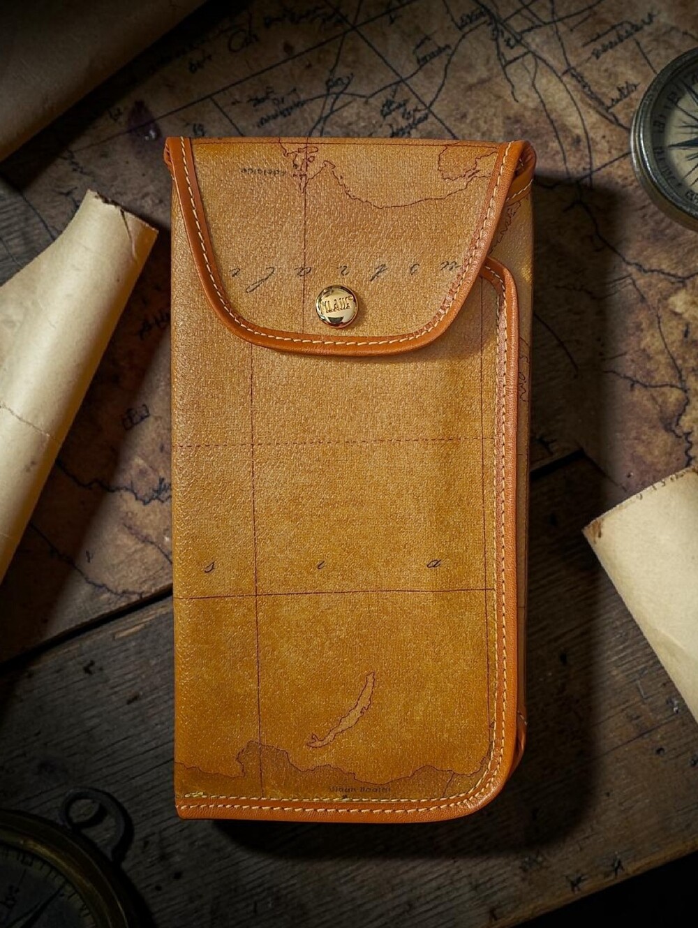 Alviero Martini Classé Geo Classic Vintage Map Print Glasses Case